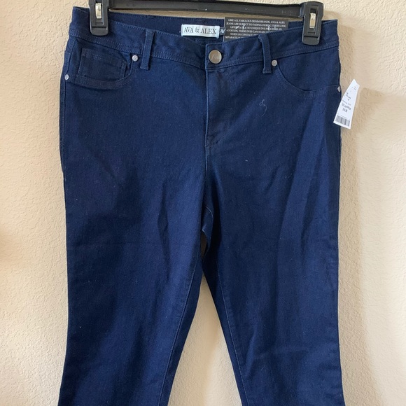 Capris - Picture 2 of 2